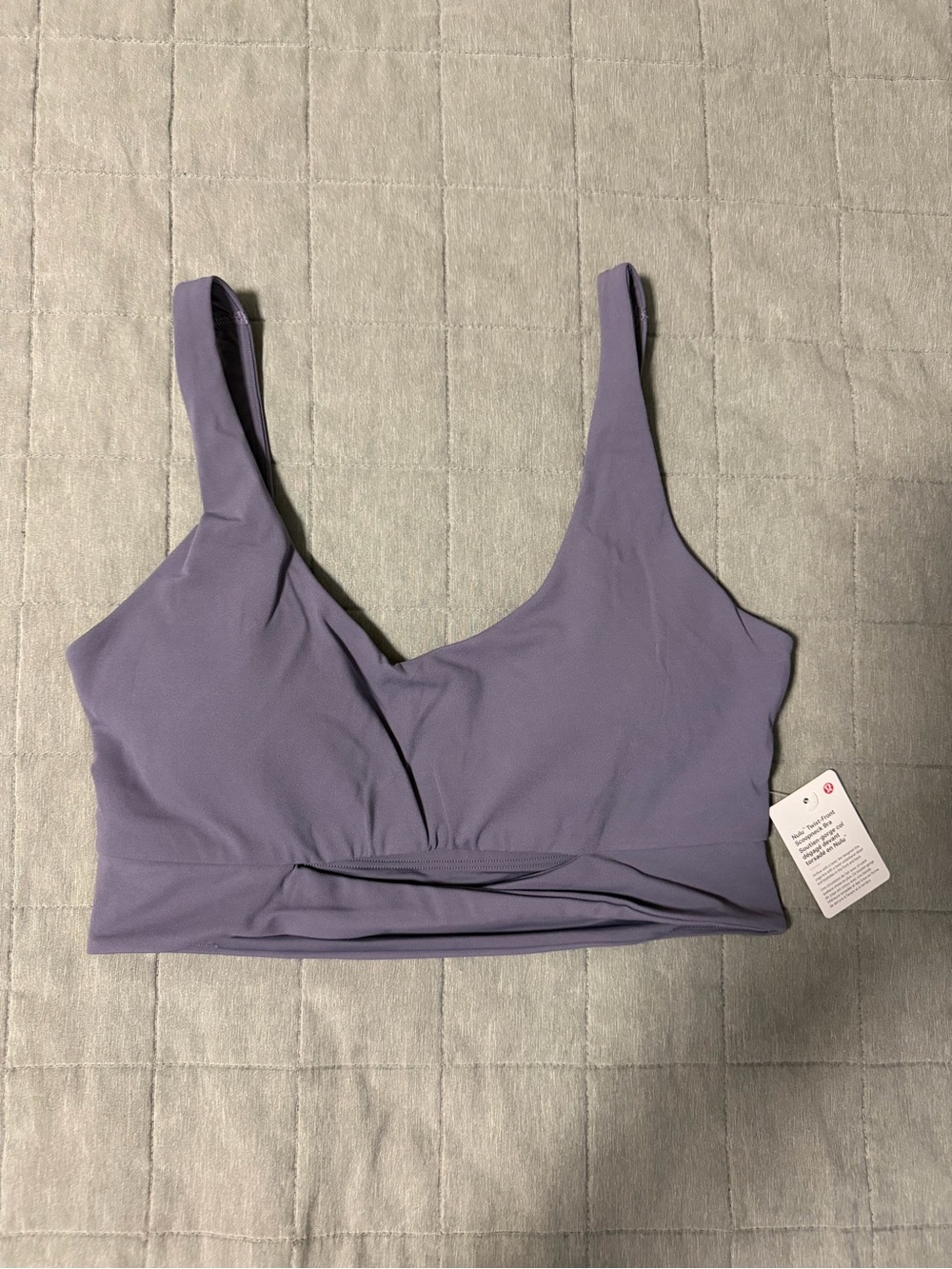 Lululemon - Nulu Twist-Front Scoop Neck Bra *Light Support - Size Medium